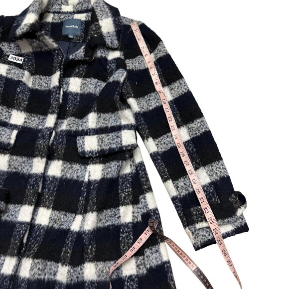 Modcloth Women's Ladylike Lately Collared Coat SZ L Plaid Black White Cozycore - Picture 5 of 7